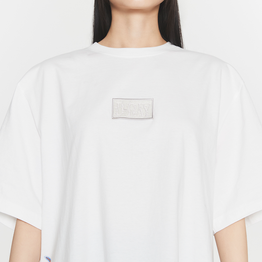 SUGA TOUR]OVERSIZED T-SHIRT (white)(2023年8月末以降発送) – BTS JAPAN OFFICIAL SHOP