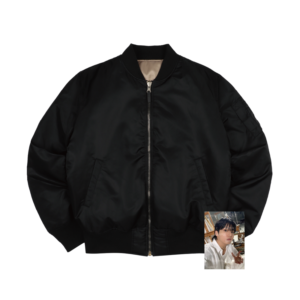 [GOLDEN] OVERSIZED BOMBER JACKET(2024年4月初旬以降発送) – BTS JAPAN OFFICIAL SHOP