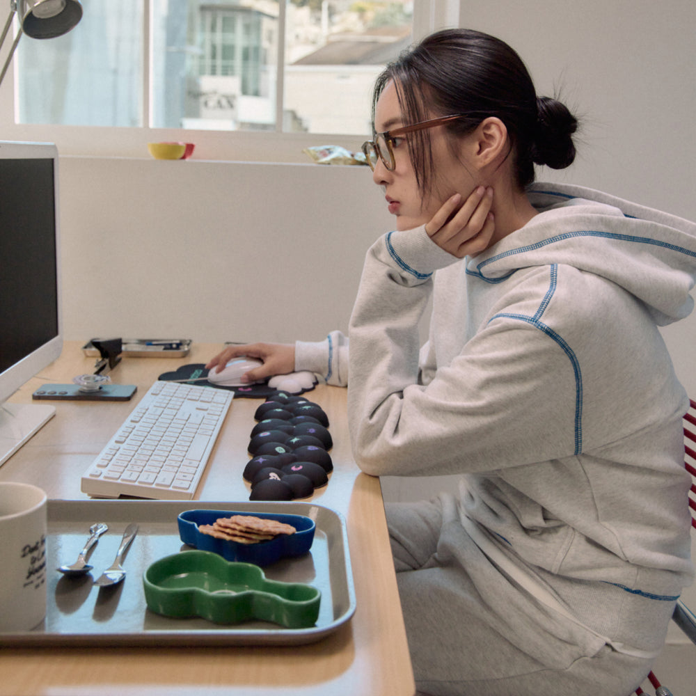 HAPPY]Hoodie – BTS JAPAN OFFICIAL SHOP