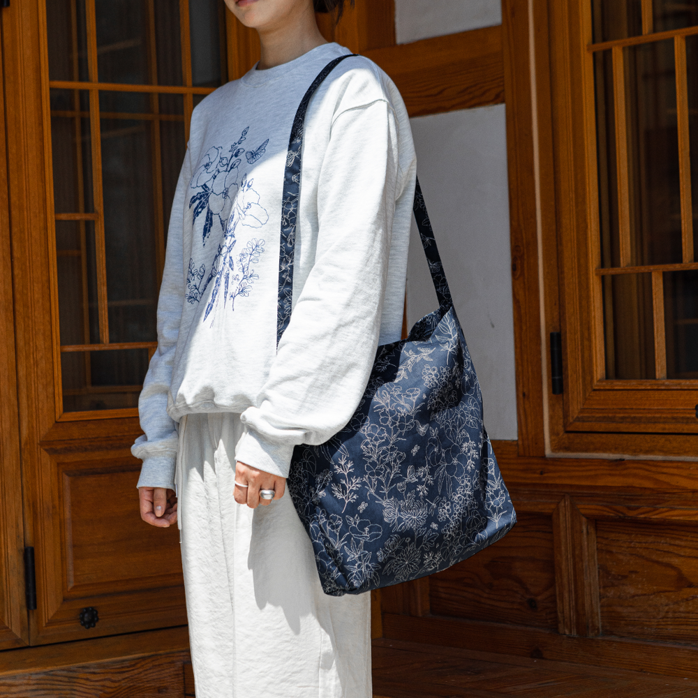 Bag BTS Bucket Bag (Black) 